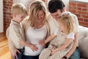 FAMILY MATERNITY AND PREGNANCY PHOTOGRAPHY