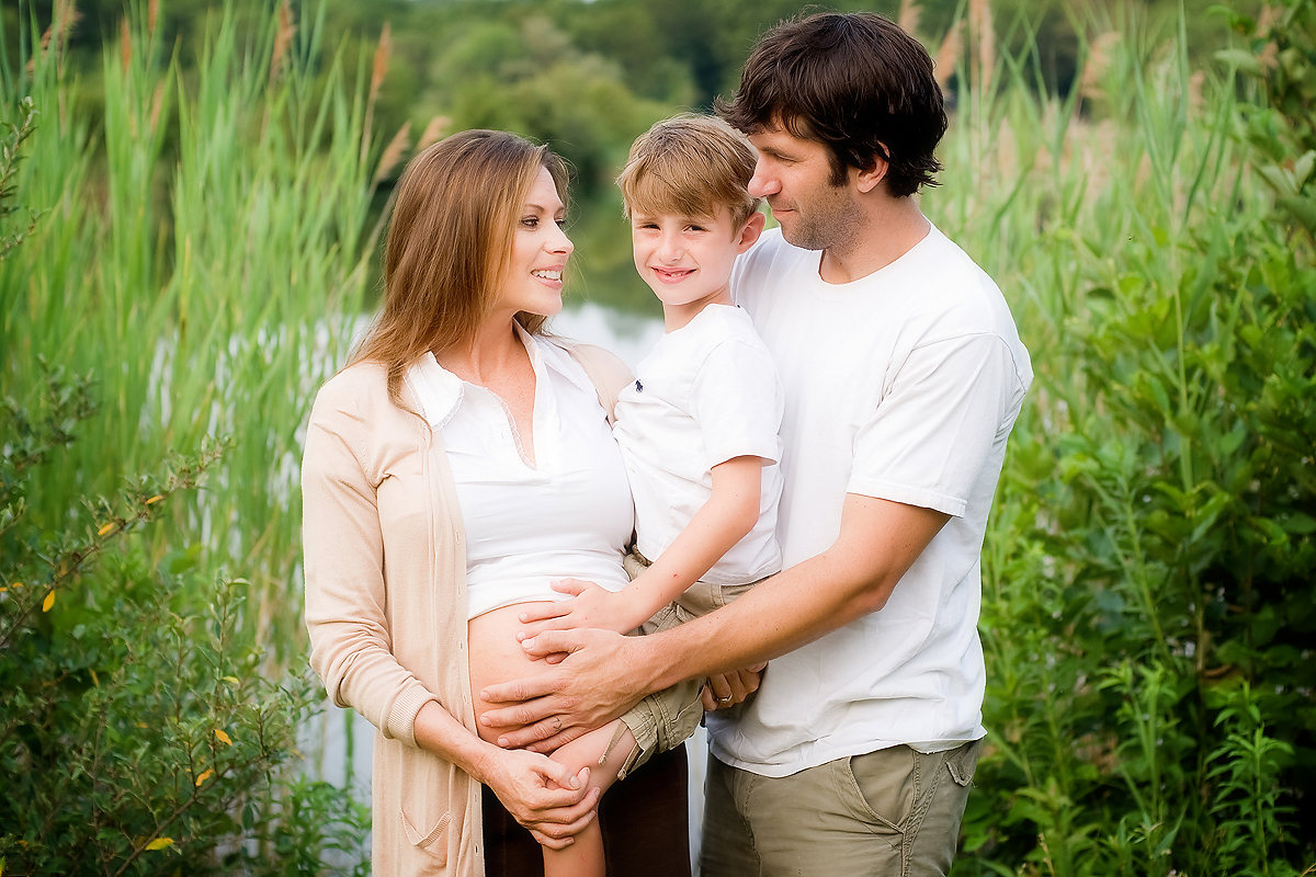 BEST MATERNITY PHOTOGRAPHERS IN CT