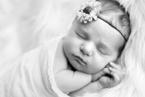 NATURAL LIGHT NEWBORN PHOTOGRAPHERS IN CT