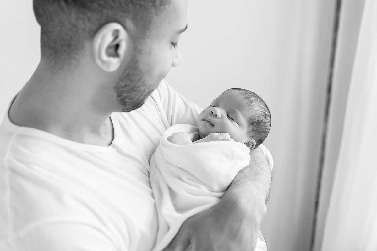 Simple and classic newborn photos | Newborn with father photography | Granby, CT Newborn Photographers | CT Portrait Studio |www.kellidease.com