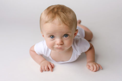 Simple and classic baby photos |Best baby photographers in CT | Farmington, CT Baby Photographers | CT Portrait Studio |www.kellidease.com