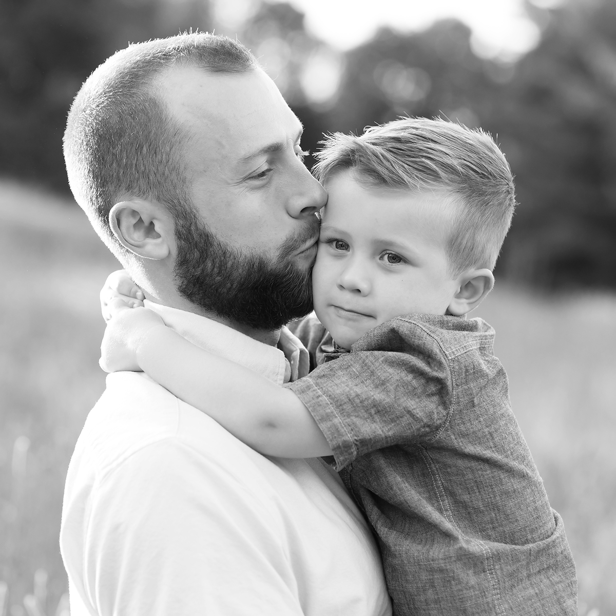 Outdoor Sunset Field Photo Session in Connecticut | CT Children's Photographer | Simsbury Family Photography | CT Photography | www.kellidease.com