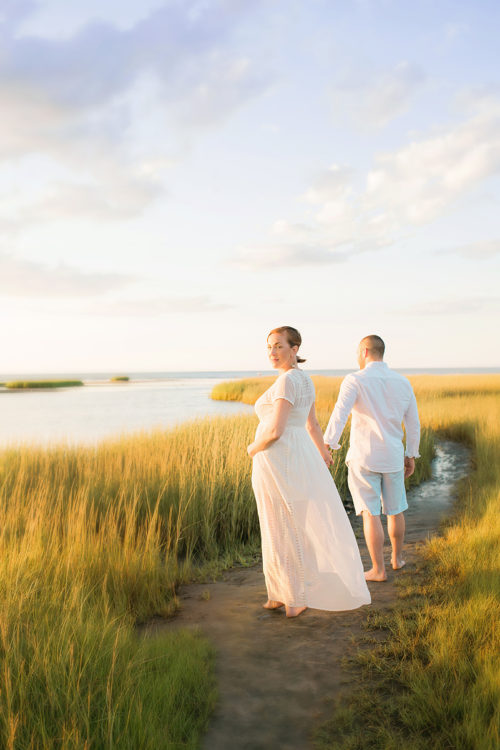 Outdoor Sunset Beach Session in Connecticut | CT Maternity Photographer | Hartford County Family Photography | CT Photography | www.kellidease.com