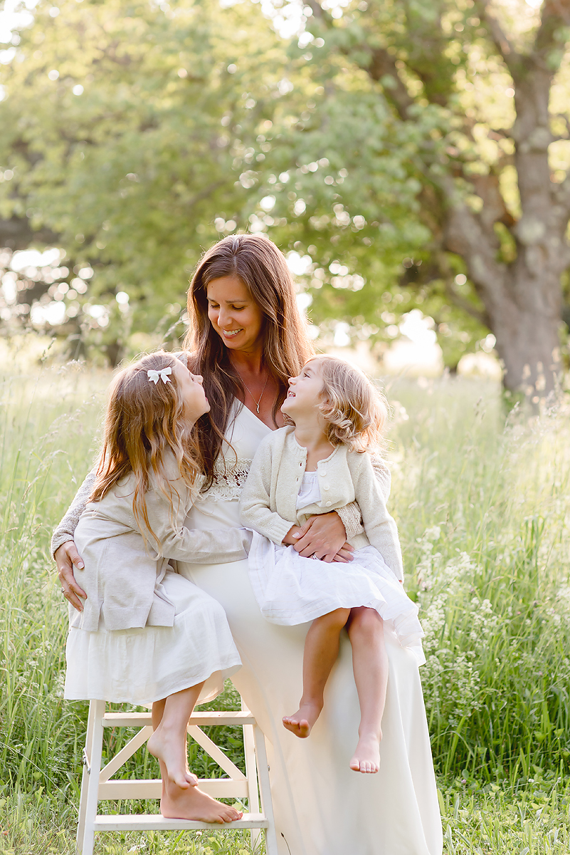 Outdoor Sunset Family Field Session in Connecticut | CT Family Photographer | Hartford County Family Photography | CT Photography | www.kellidease.com