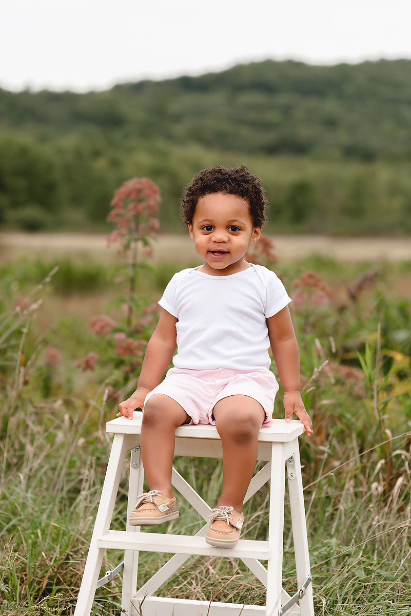 Outdoor Sunset Family Field Session in Connecticut | CT Family Photographer | Hartford County Family Photography | CT Photography | www.kellidease.com