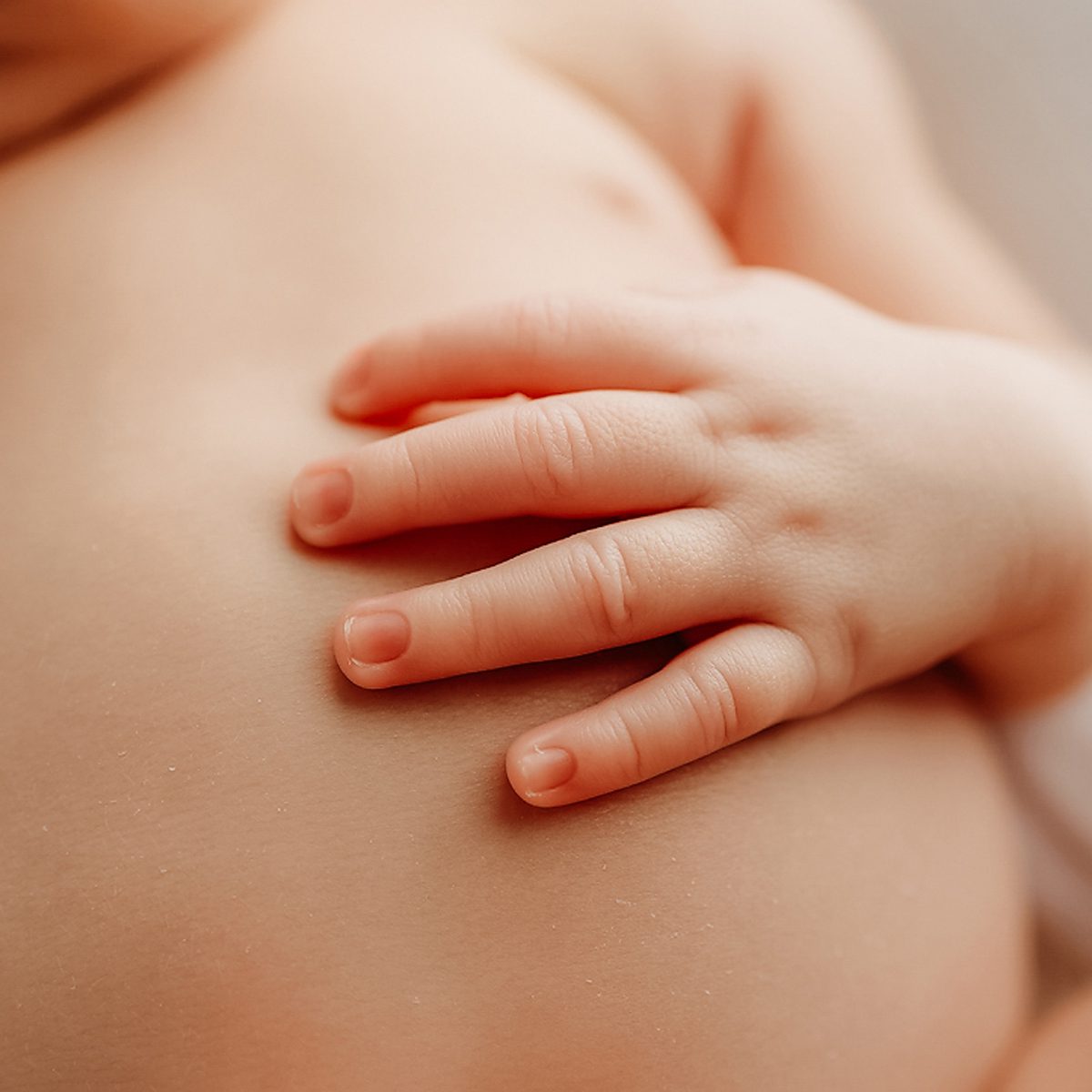 2024 Newborn Portfolio CT Photographer 1200px_34 Simple and timeless close up photo of an newborn baby's hand.