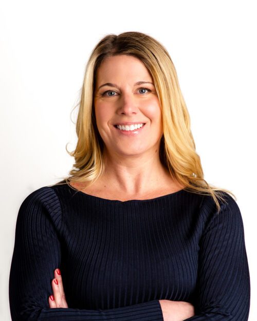 Professional headshots for LinkedIn and corporate profiles in a clean and modern style. Headshot photographers in Farmington, CT.